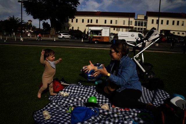 Afternoon Picnic in Presidio - 2023