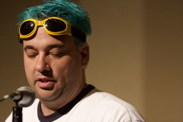 Blue-Haired Performer Rocks the Stage