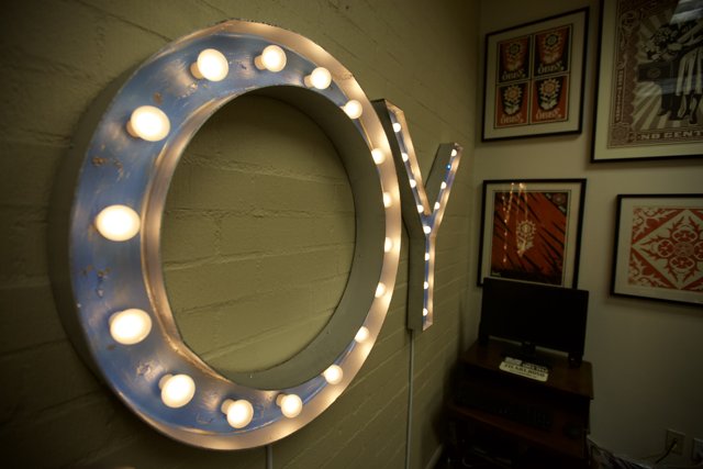 Circle Sign Lights Up the Room