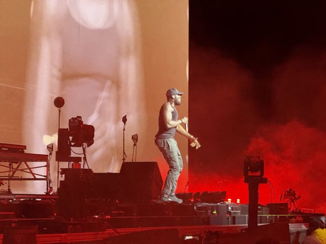 Electrifying Spotlight