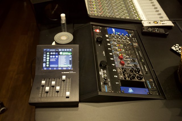 Mixing Music with Modern Technology