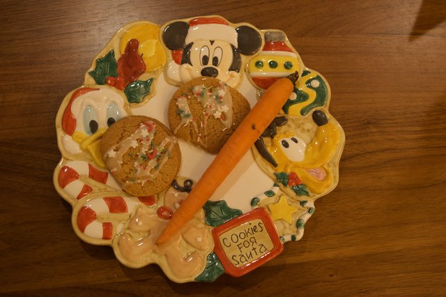 Disney Christmas Cookie Plate with Festive Treats