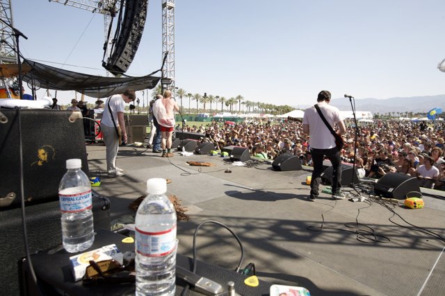 Crowd Vibes at Coachella 2008