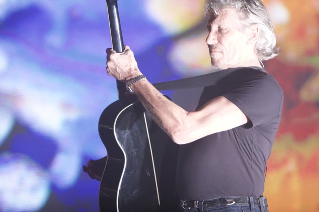 Rocking the Crowd: Roger Waters at Coachella 2008