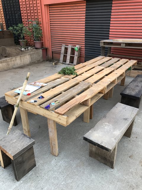 Rustic Pallet Table and Benches