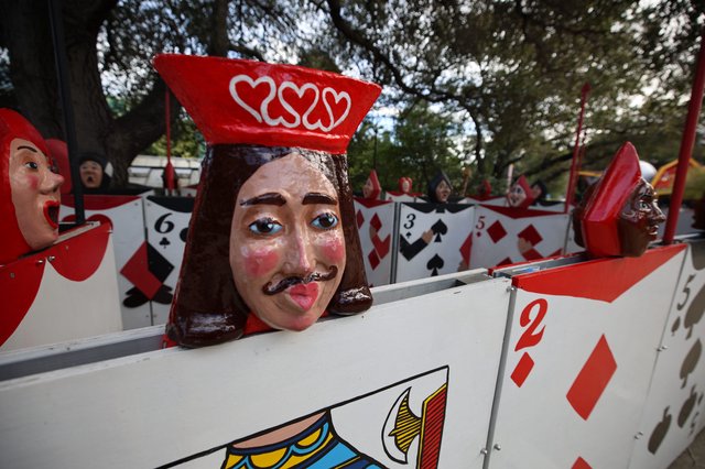 Queen of Hearts Carnival Character Display