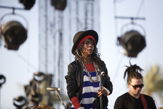Lauryn Hill Rocks Coachella Stage in Stripes and Hat