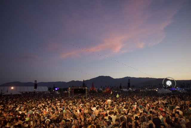 Coachella Crowd Rocks Out at Weekend 1