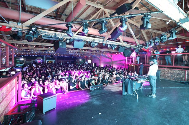 DJ Ignites Packed Crowd at Wobbleland 2026