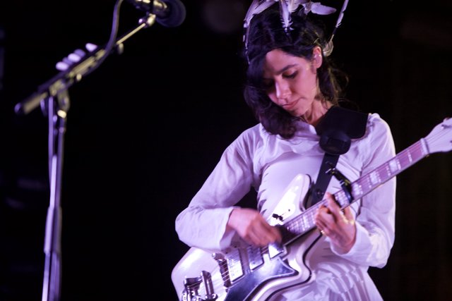 PJ Harvey: Shredding on the Electric Guitar at Coachella 2011