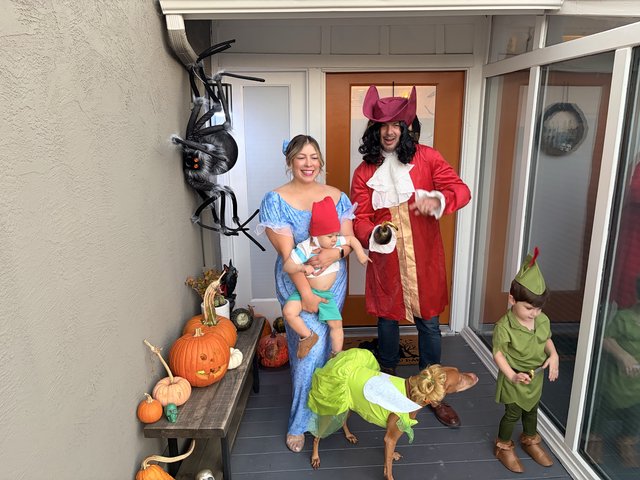 Family Peter Pan Halloween Costume Front Porch Photo