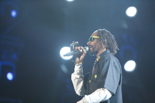 Snoop Dogg Lights Up the Stage at iHeart Music Festival