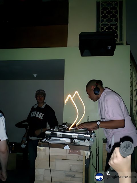 DJ-ing Nightlife