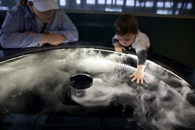 The Magic of Science - A Day at the Exploratorium
