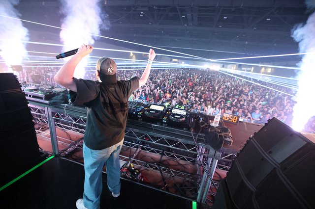 DJ Hypes Massive Crowd at Wobbleland 2026