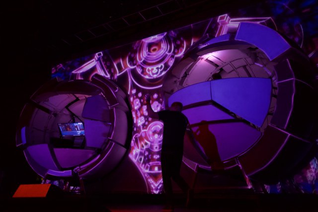 Purple Sphere Stage
