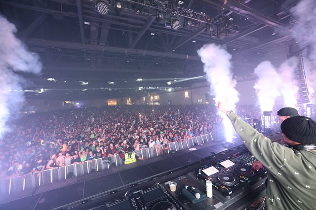 DJ Ignites Massive Crowd at Wobbleland 2026