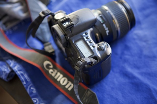 Canon EOS 70D with 18-55mm f/3.5-5 Lens