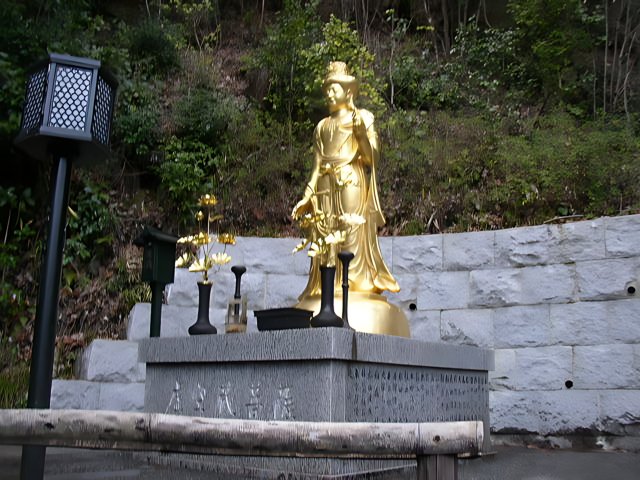 Golden Bride Statue