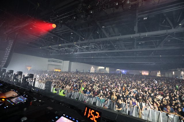 Massive Crowd Surges at Wobbleland 2026 EDM Festival