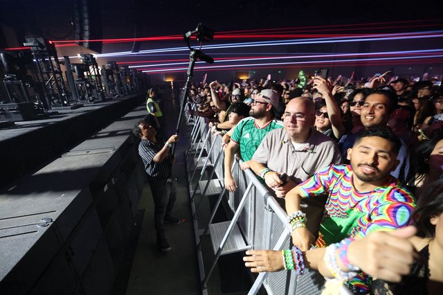 Electric Crowd Surges at Wobbleland 2026 Festival