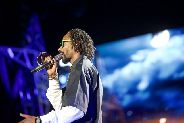 Snoop Dogg Rocks the 2012 Olympic Games in London