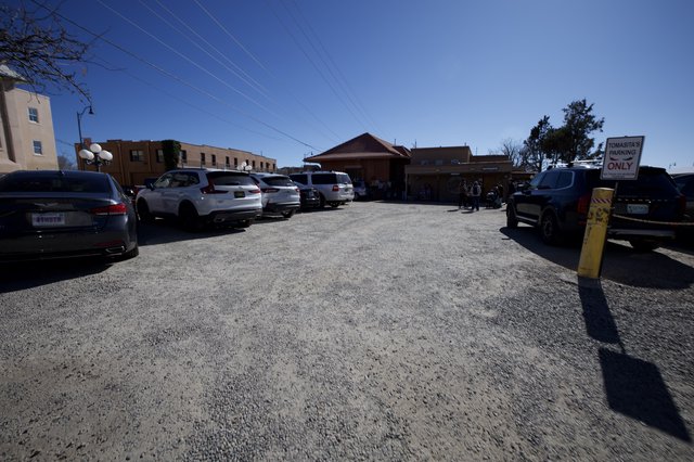 Busy Gravel Parking Lot at Tomasita's Restaurant