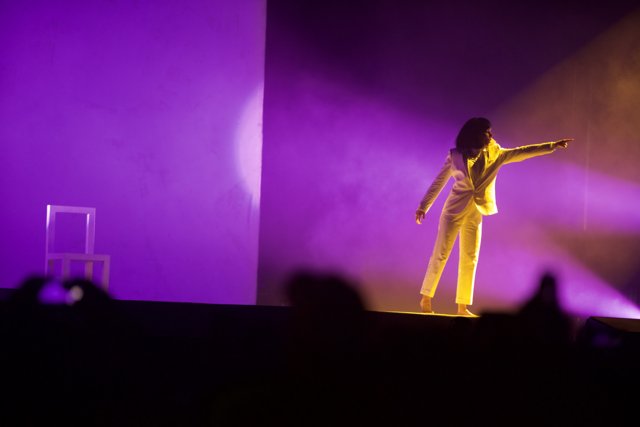 Spotlight on Solo: A White Suit Performance