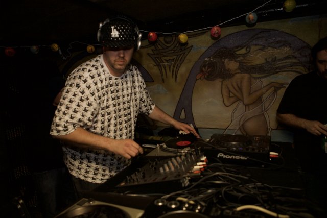 Pure Filth: Sam R on the Turntables