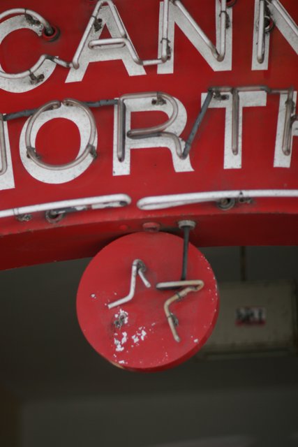 Canna North Sign