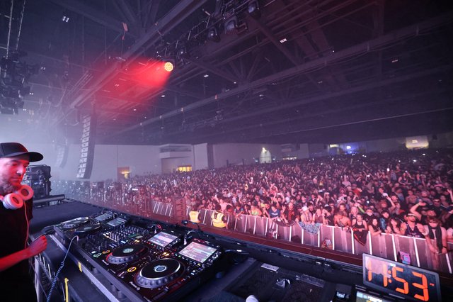 DJ Commands Massive Crowd at Wobbleland 2026