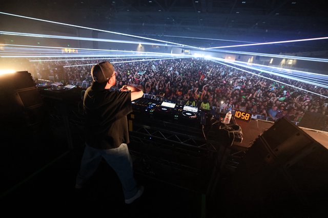 DJ Commands Massive Crowd at Wobbleland 2026