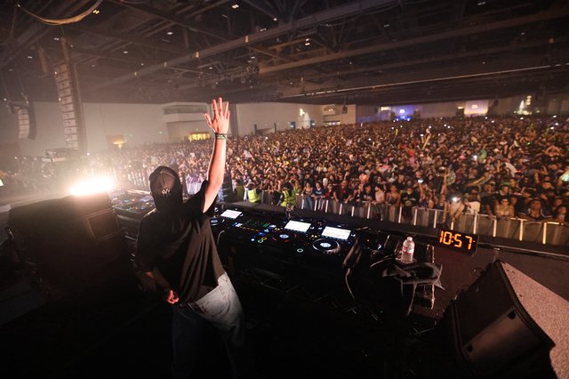 DJ Commands Massive Crowd at Wobbleland 2026