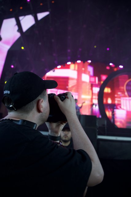 Capturing the Beat: Concert Photography at Coachella 2024