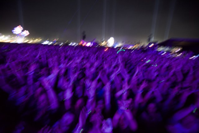 Purple Haze: A Night of Rock Concert and Urban Life