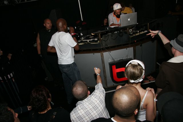 DJ Craze Rocks the Crowd
