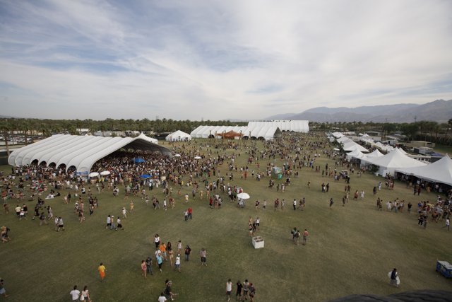 Coachella's Massive Outdoor Crowd
