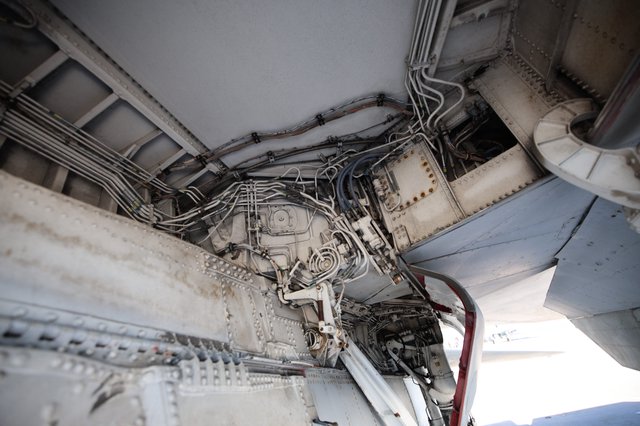 Aircraft Hydraulics and Mechanical Systems Detail