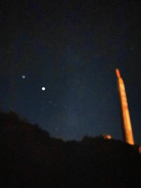 Celestial Spectacle over the Washington Monument