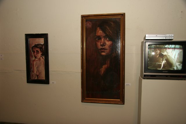 The Dual Display of Elizabeth Siddal's Art