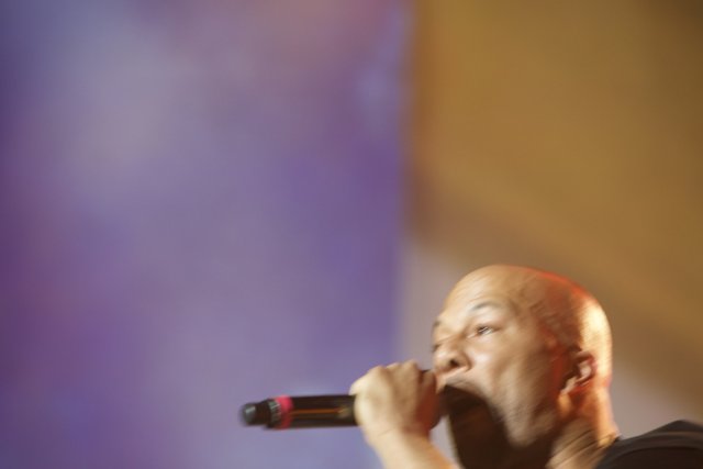 Common Takes the Stage