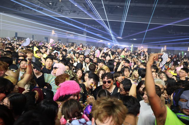 Massive Crowd Packed at Wobbleland 2026 Festival