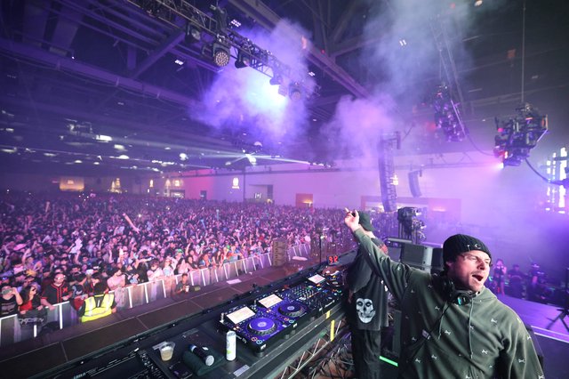 DJ Commands Massive Crowd at Wobbleland 2026