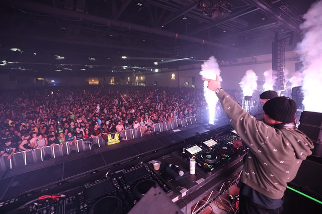 DJ Ignites Massive Crowd at Wobbleland 2026
