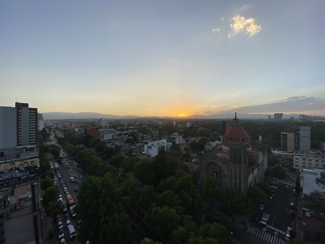Urban Sunset over Cuauhtémoc