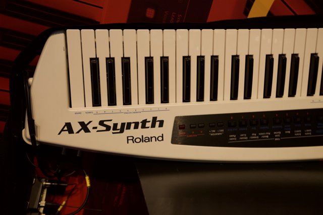 Ax-Synth Keyboard for the Modern Musician