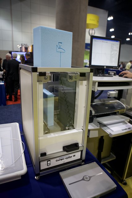 Innovative 3D Printer Steals the Show at Astro Convention