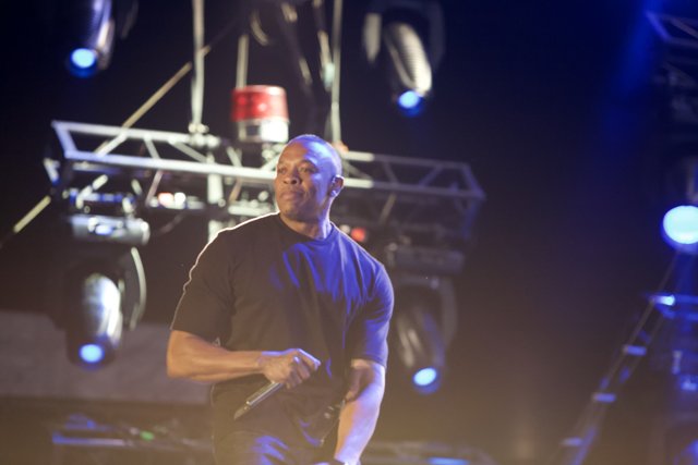 Dr. Dre Rocks the Stage