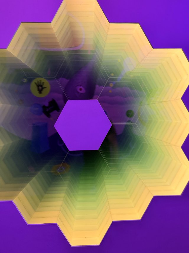 Abstract Hexagonal Pattern with Purple and Yellow Gradient