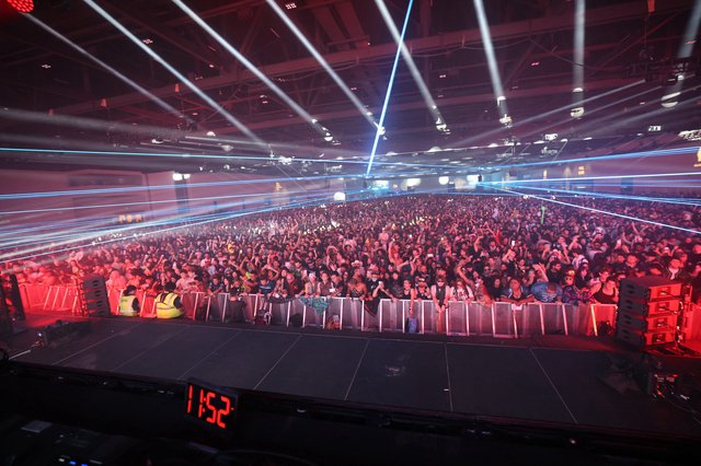 Massive Crowd Electrified by Laser Light Show at Wobbleland